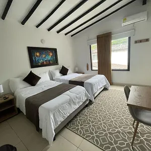 4* Hotel Aguacatala Boutique